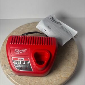 Milwaukee M12 Battery Charger 48-59-2401 Red Lithium-Ion‎ 12V New